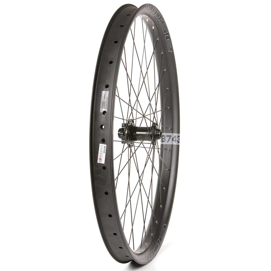 Eclypse DB743 27.5+ Eclypse, DB743 27.5+, Wheel, Front, 27.5'' / 584, Holes: 32, 15x100mm / 20x110mm TA, Disc IS 6-bolt / 275 Wheels