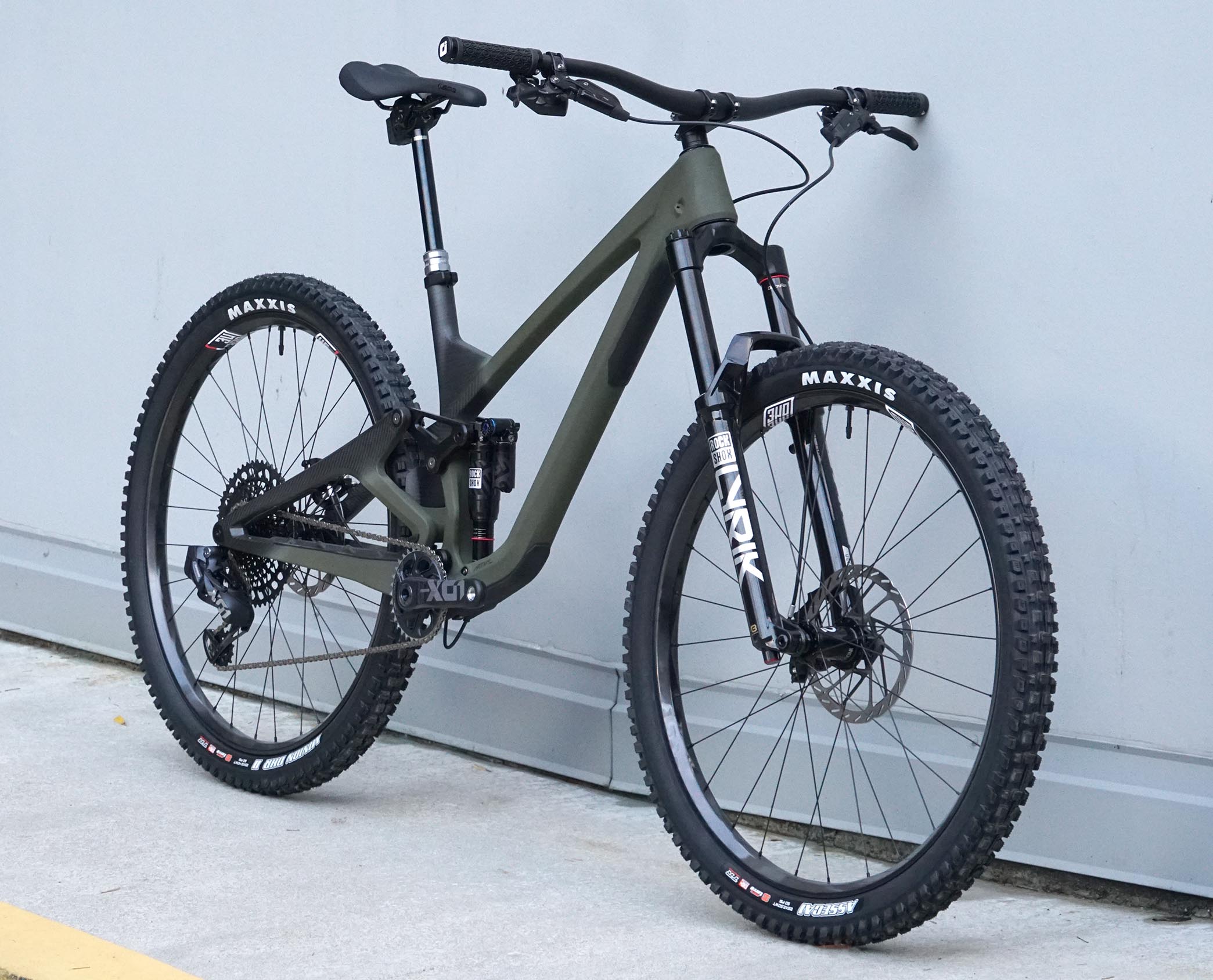We Are One Composites ARRIVAL 152 SP1 X01 AXS Bikes - Mountain
